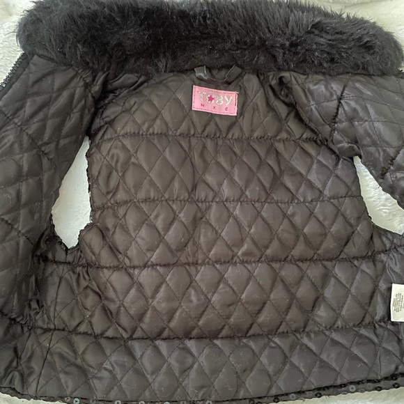 Toddler black sequined fur vest - Picture 2 of 3